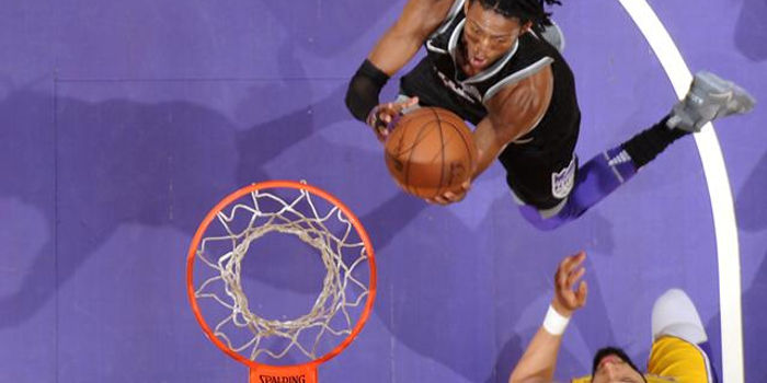  福克斯闪电突破国王快攻打法击溃雷霆防线